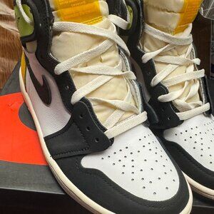 Air Jordan 1 Retro High OG Volt Gold